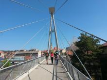 V sobotu jsme vyrazili do Uherského Brodu, zde visutý most nad nádražím.