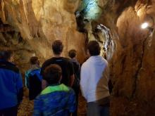 Mladečské jeskyně mají krápníkovou výzdobu poměrně chudou