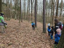 Pro nás posledním úkolem bylo přejít neviditelný most, tedy projít poslepu určenou trasu.