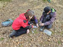 Týmy měly za úkol složit mapu s vyznačením našeho cíle a nepřáttelských lodí.