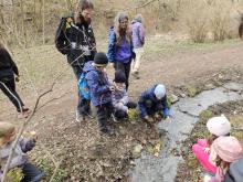 Potůček byl mělký a tak některé lodě bohužel ztroskotaly hned na začátku.